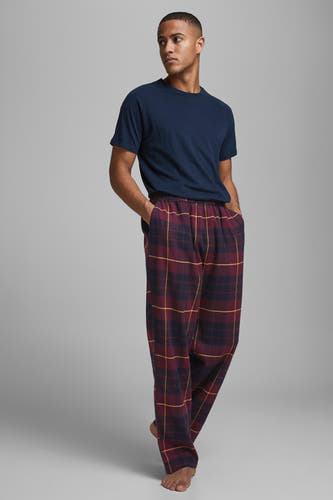 Pyjama de Bordeaux d'ACCESSORIES BY JACK & JONES, avec un motif à carreaux en Bordeaux, bleu et or.