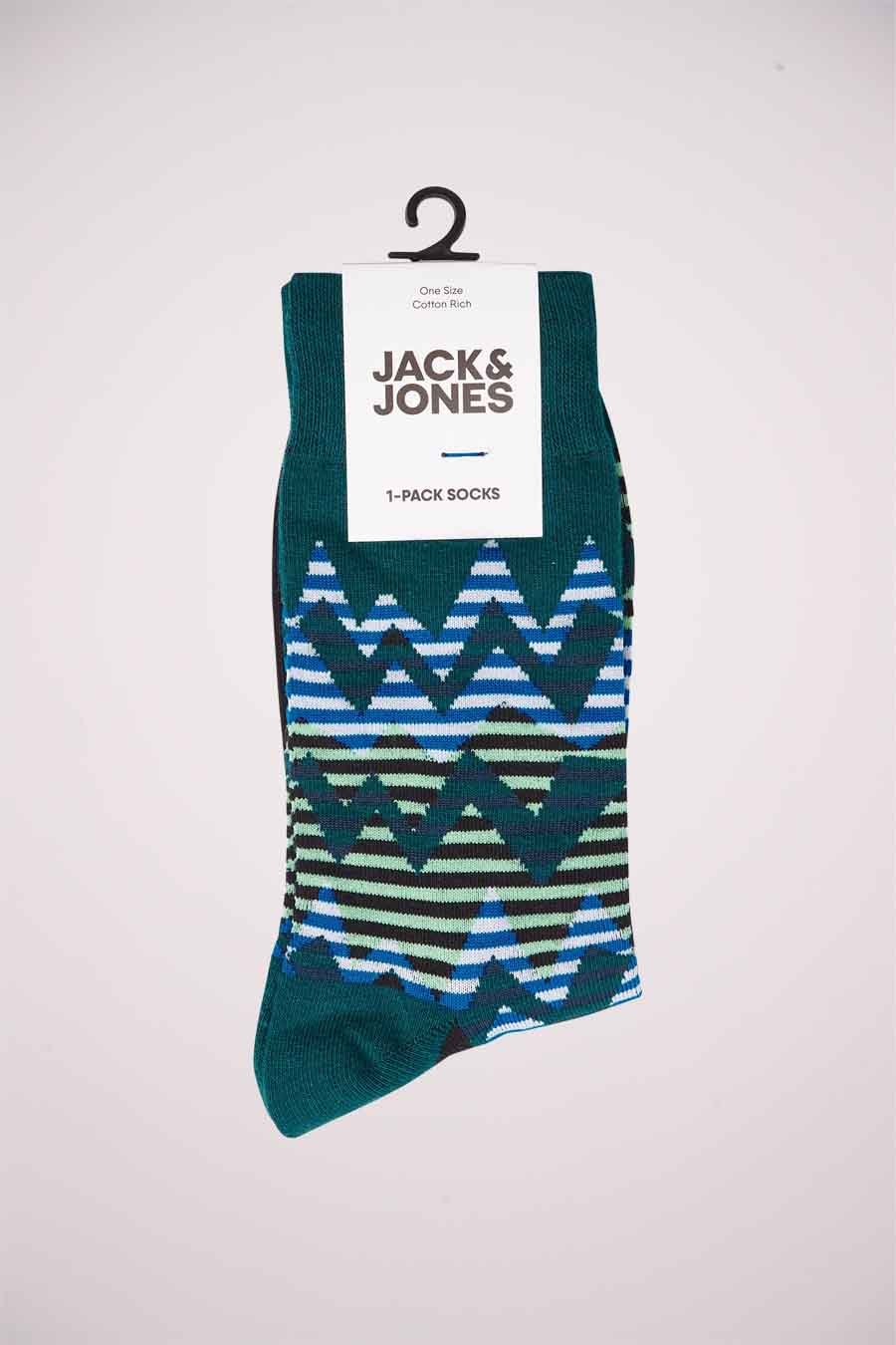 Chaussettes vertes d'ACCESSORIES BY JACK & JONES avec un motif zigzag en bleu, vert et noir.
