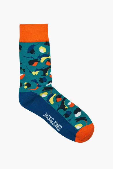 Chaussettes bleues d'ACCESSORIES BY JACK & JONES, avec un motif coloré et des détails orange.
