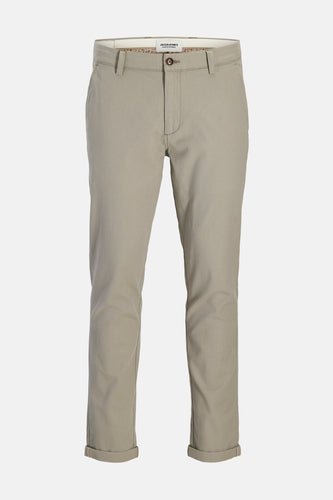 Kakikleurige chino-broek van Jack & Jones.
