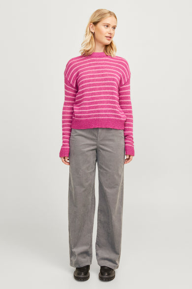 Pantalon gris de JJXX, avec des jambes larges et une texture corduroy.