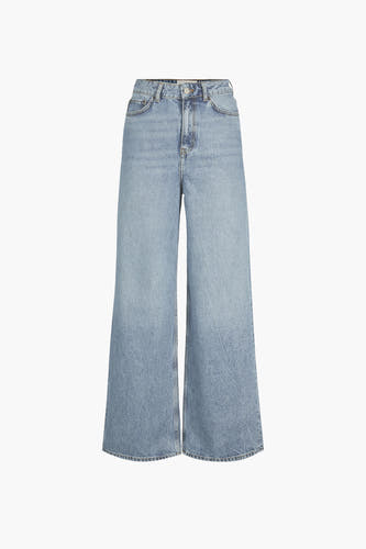Jean large denim bleu moyen de JJXX, avec une ceinture classique et un lavage usé subtil.