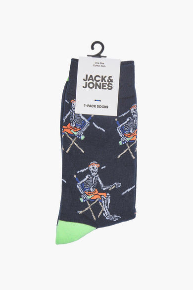 Chaussettes bleues d'ACCESSORIES BY JACK & JONES, avec impression de squelette et orteil et talon verts.