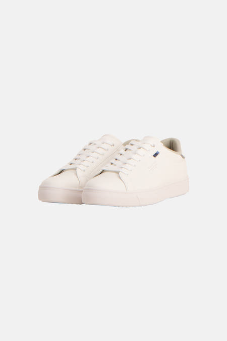 Baskets blanches Jack & Jones, modèle bas à lacets avec petit logo sur le côté.