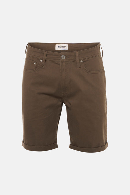 Short marron de JACK & JONES JEANS INTELLIGENCE, avec poches arrière et revers, vu de dos.
