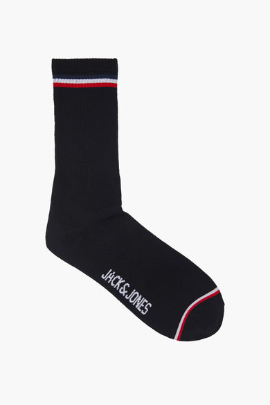 Chaussettes noires de ACCESSORIES BY JACK & JONES avec des rayures bleues, blanches et rouges sur le revers, le logo 'JACK & JONES' et des rayures blanches et rouges au niveau des orteils.