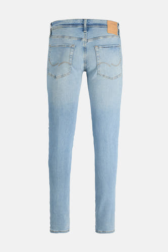 Jean skinny bleu clair en denim de JACK & JONES JEANS INTELLIGENCE, avec une partie arrière visible dotée de poches arrière et d'un étiquette de marque.
