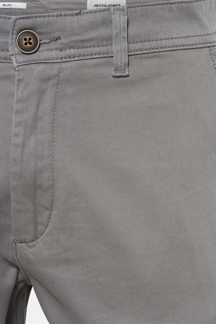 Chino gris de JACK & JONES JEANS INTELLIGENCE, avec une fermeture à boutons et un passant pour ce.