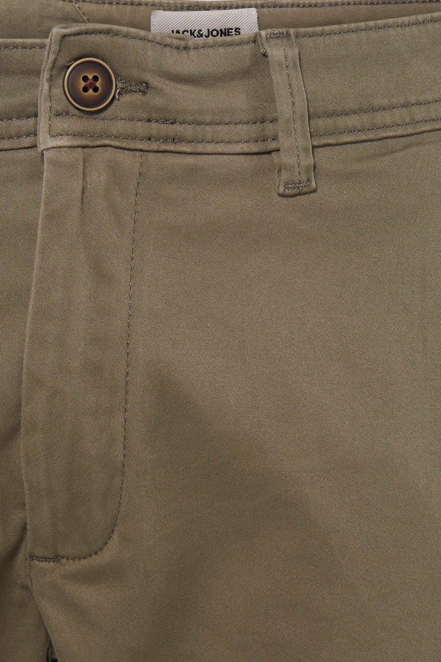 Kaki chino van JACK & JONES JEANS INTELLIGENCE, met een bruine knoop en riemlus.