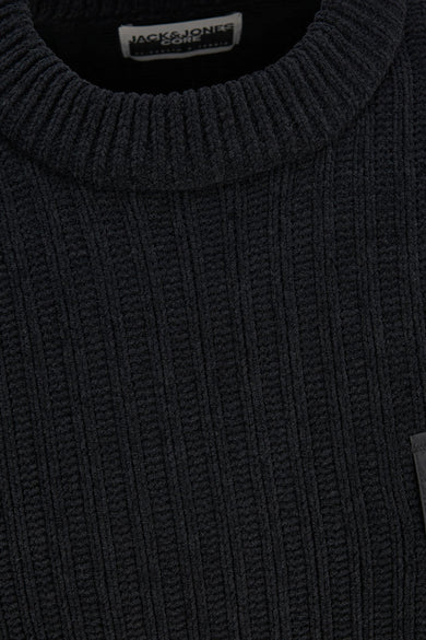 Zwarte trui met ronde hals van CORE by JACK & JONES, met ribgebreide textuur en subtiel logo etiket.