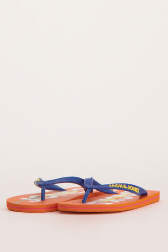 Chaussons multicolores d'ACCESSORIES BY JACK & JONES, avec des lacets bleus et une semelle orange.