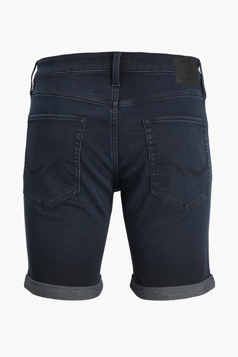 Donkerblauwe denim jeansshort van JACK & JONES JEANS INTELLIGENCE, met achterzakken en opgerolde pijpen.
