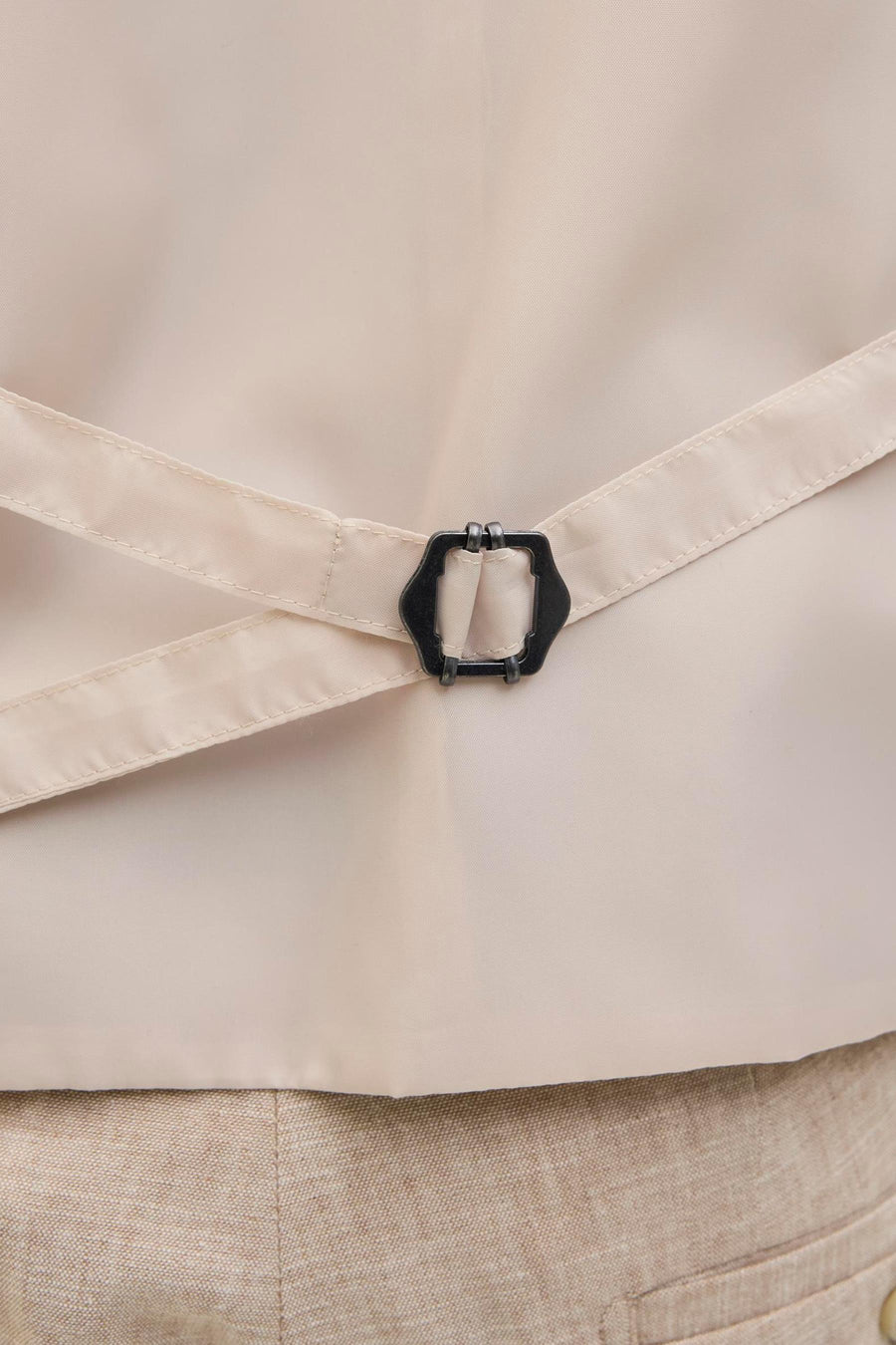 Beige gilet van PREMIUM by JACK & JONES, met een verstelbare sluiting op de rug, deel van een pak.