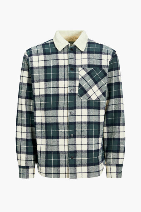 Chemise verte à manches courtes de CORE BY JACK & JONES avec un col en fausse fourrure et une poche poitrine.