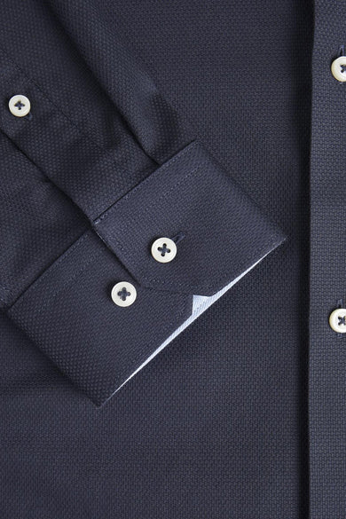 Blauw heren overhemd met lange mouwen van PREMIUM by JACK & JONES, met een subtiele textuur en knoopdetails.
