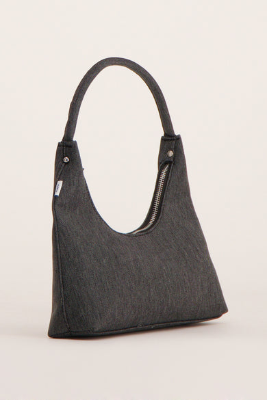 Sac à main en denim gris foncé de JJXX, avec une fermeture éclair argentée et une forme arrondie.