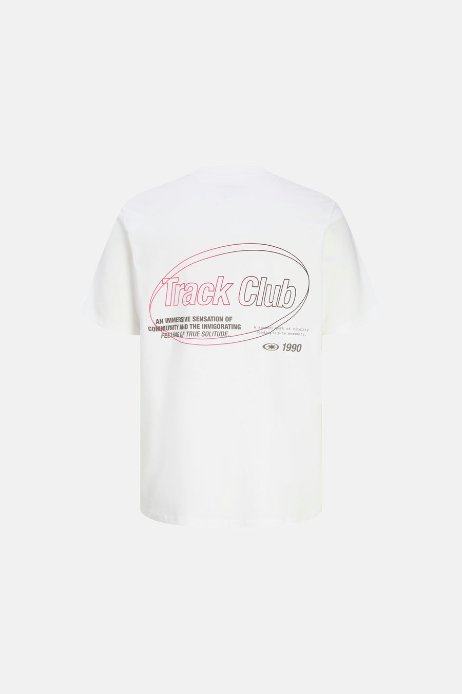 Wit T-shirt met "Track Club"-opdruk in roze en zwart.