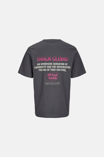 Grijs T-shirt met roze "Track Club" en "Off Track Society" print.