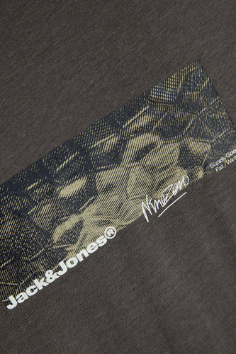 JCOALPHA PRINT TEE SS CREW NECK FST