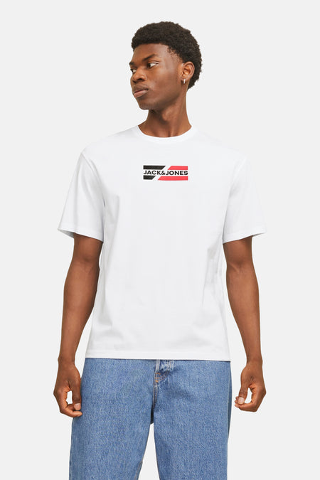 T-shirt blanc à manches courtes de CORE BY JACK & JONES, gros plan du col.