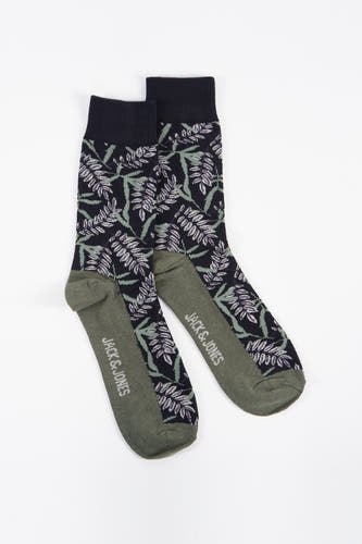 Chaussettes noires d'ACCESSORIES BY JACK & JONES, avec motif de feuille et détails verts.