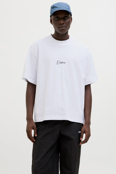 JCODYNAMIC SCRIPT TEE SS CREW NECK
