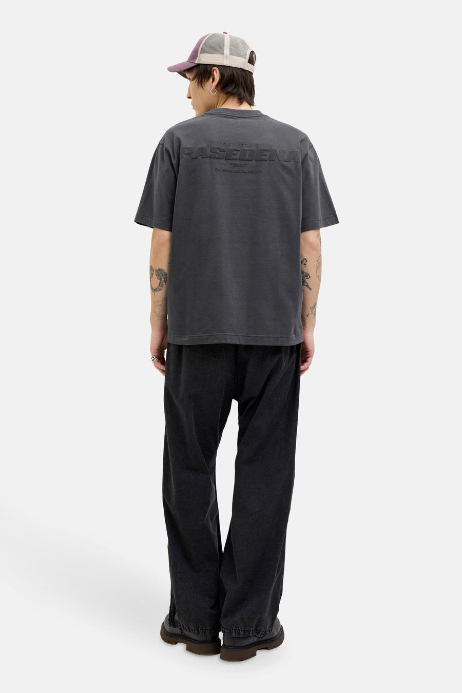 T-shirt gris à manches courtes de CORE BY JACK & JONES, avec manches courtes et imprimé texte au dos.