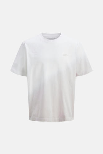 T-shirt blanc à manches courtes de CORE BY JACK & JONES, avec un petit logo sur la poitrine.
