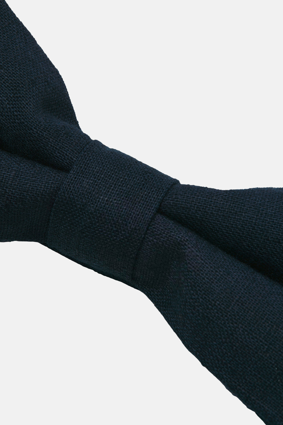 Nœud papillon bleu d'ACCESSORIES BY JACK & JONES, avec une texture subtile et des détails noués.