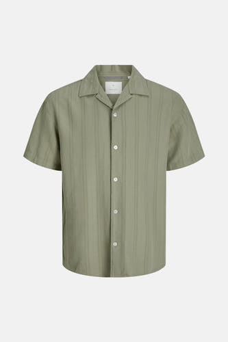 Chemise verte à manches courtes de PREMIUM BLUE par JACK & JONES, avec des rayures verticales.