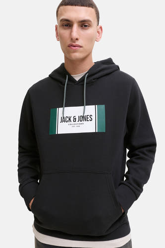 Gilet noir avec capuche de CORE BY JACK & JONES, avec imprimé logo blanc et vert sur la poitrine.