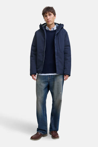 Veste courte bleue de CORE BY JACK & JONES, avec fermeture à glissière et col côtelé visible.