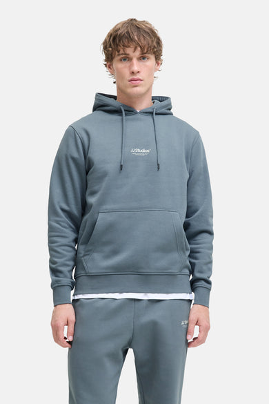 Pull-over bleu avec capuche de CORE BY JACK & JONES, avec cordon de serrage et poche kangourou.