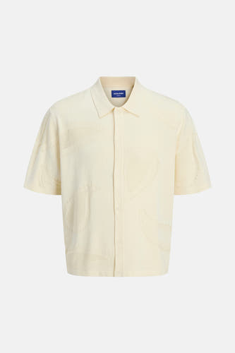 Chemise écru à manches courtes d'ORIGINALS BY JACK & JONES, avec un motif ajouré ressemblant à du paisley.
