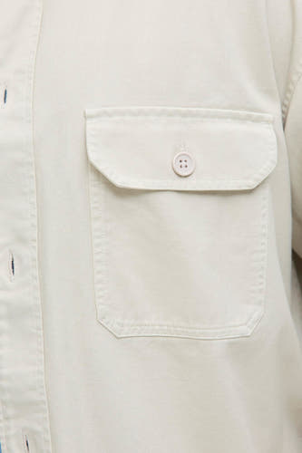 Chemise beige de PREMIUM BLUE par JACK & JONES, avec poche poitrine et fermeture à boutons.