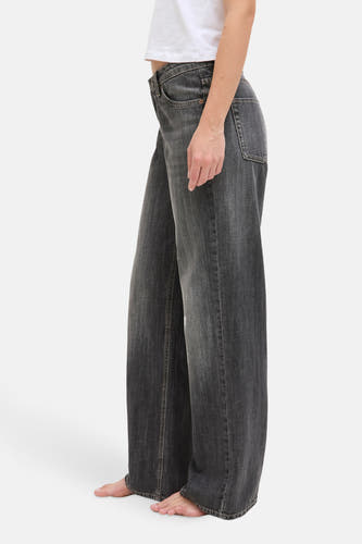 Jean droit gris anthracite de JJXX, avec une taille haute et une coupe décontractée.