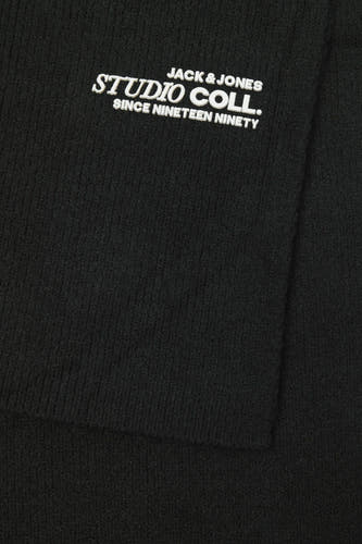 Chapeau d'hiver noir d'ACCESSORIES BY JACK & JONES, avec du texte brodé Studio Coll. Depuis 1990.