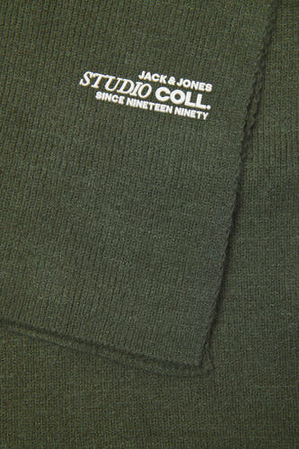 Manteau d'hiver vert par ACCESSORIES BY JACK & JONES, avec une texture côtelée et un détail de logo.