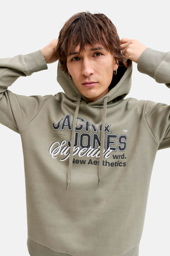 Pull-over vert vert de cap capS BY JACK & JONES, avec avec logopressionpression et des cordons ajustables.