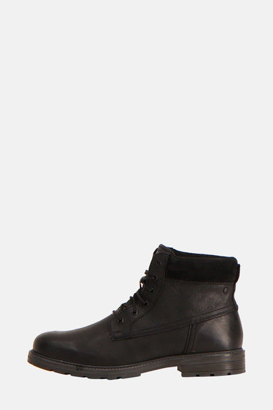 Zwarte laarzen van ACCESSORIES BY JACK & JONES, met veters en een suède kraagdetail, in zijaanzicht.
