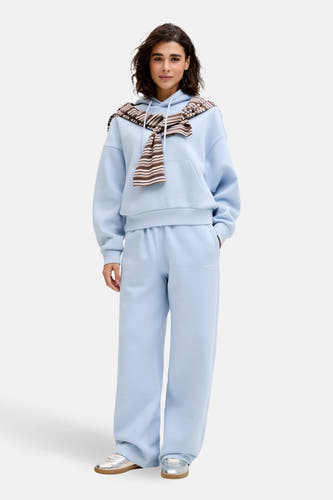 Blauwe joggingbroek van JJXX, met wijde pijpen en een elastische tailleband.