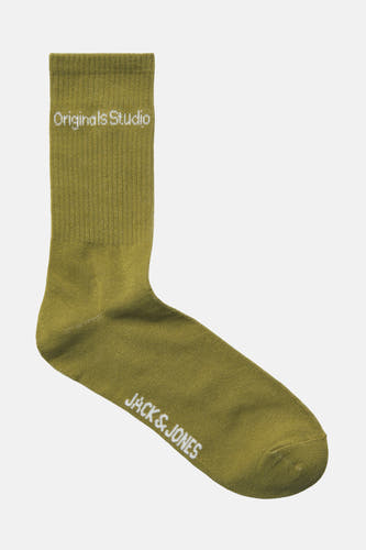 Chaussettes vertes d'ACCESSORIES BY JACK & JONES, avec les logos "Originals Studio" et "Jack & Jones" en blanc.