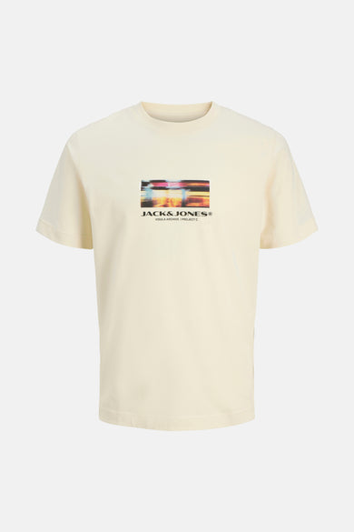 T-shirt jaune à manches courtes de CORE by JACK & JONES, avec une impression graphique sur la poitrine.
