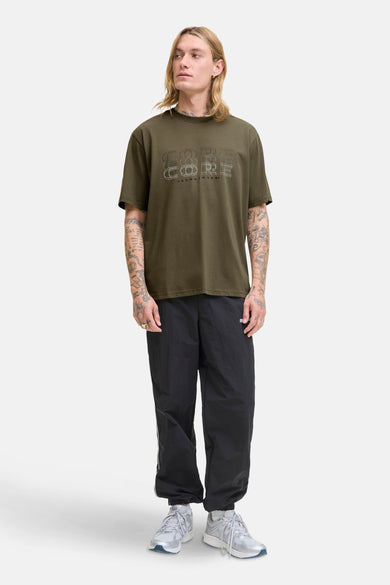 T-shirt vert de mantes courtes man CORE BY JACK & J J, avec un imprimé graphique.