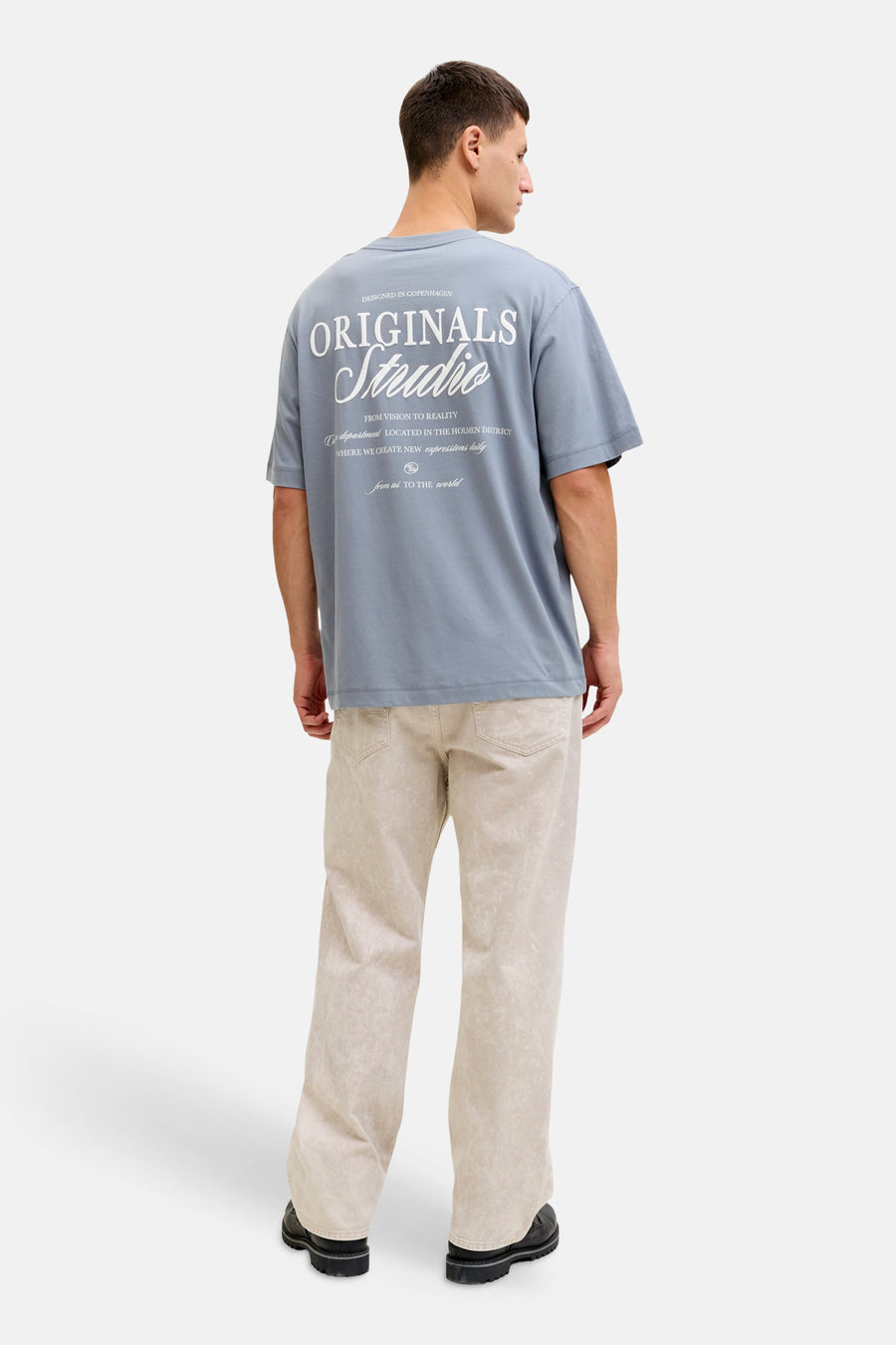 T-shirt bleu à manches courtes de ORIGINALS BY JACK & JONES, avec imprimé texte au dos, coupe décontractée.