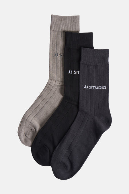 Chaussettes multicolores d'ACCESSORIES BY JACK & JONES, avec structure en côtes et logo de la marque.