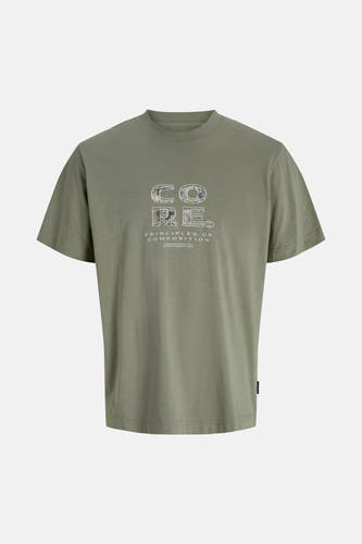 T-shirt Kaki à manches courtes de CORE by JACK & JONES, avec une impression graphique sur la poitrine.