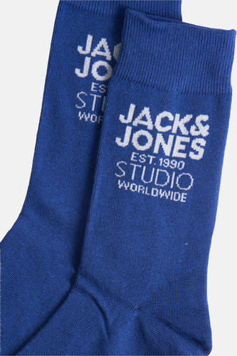 Chaussettes bleues d'ACCESSORIES BY JACK & JONES, avec une texture tricotée et des détails de logo.