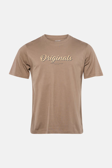 T-shirt marron à manches courtes de ORIGINALS BY JACK & JONES, avec un imprimé texte sur la poitrine, à combiner avec un jean et des baskets.