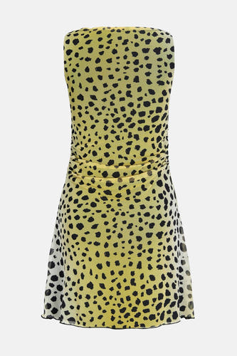 Jupe sans manches JJXX à carreaux noirs et détail plissé à la taille.